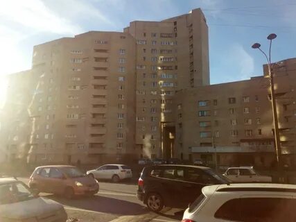 Варшавская улица 1