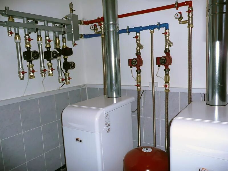 Котельная в частном доме. Viessmann vitodens 200-w. Котельная в частном доме. Бойлерная в частном доме газовый котел. Котельная в частном доме.