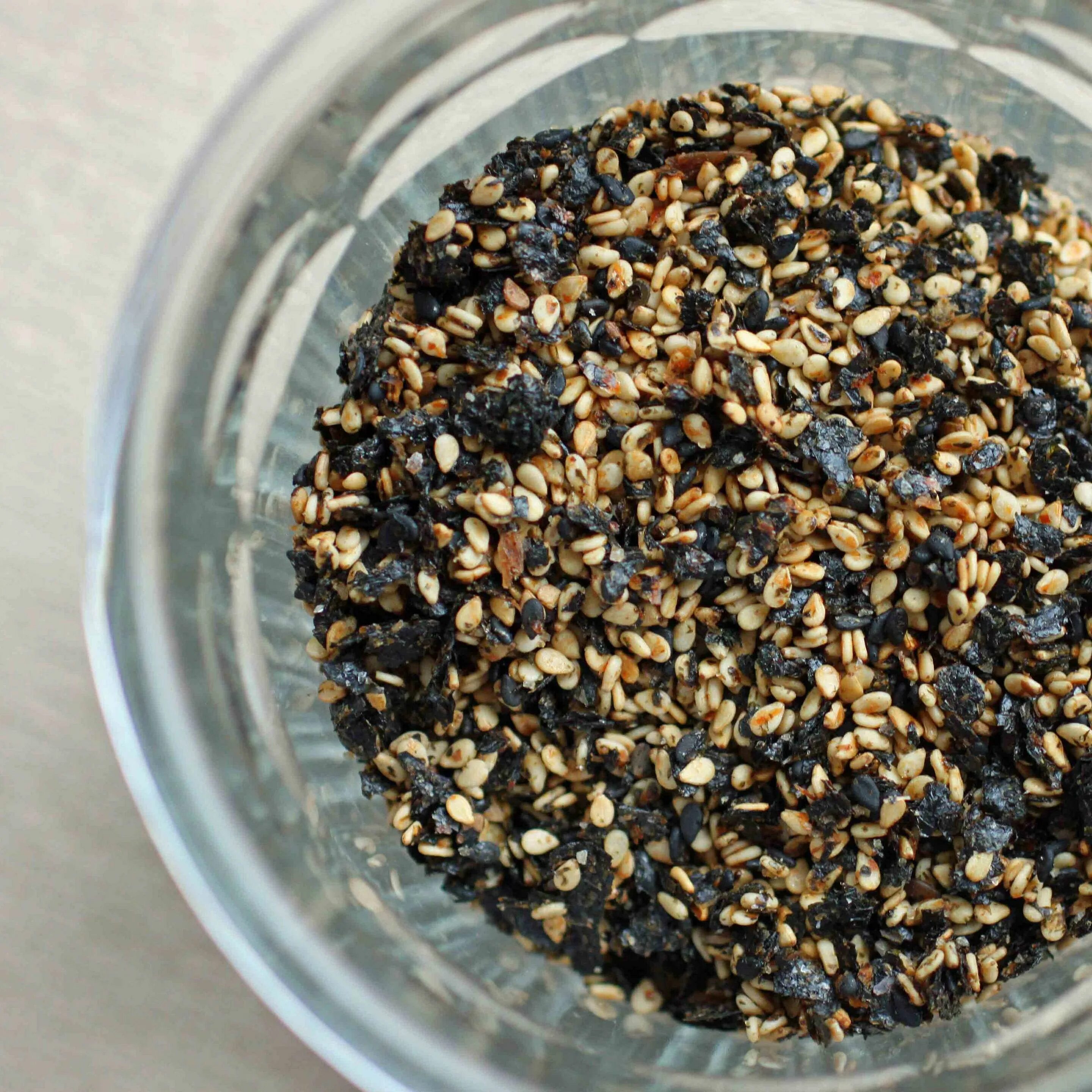 Приправа фурикакэ. Фурикаке. Панировка фурикакэ. Furikake. Фурикакэ.