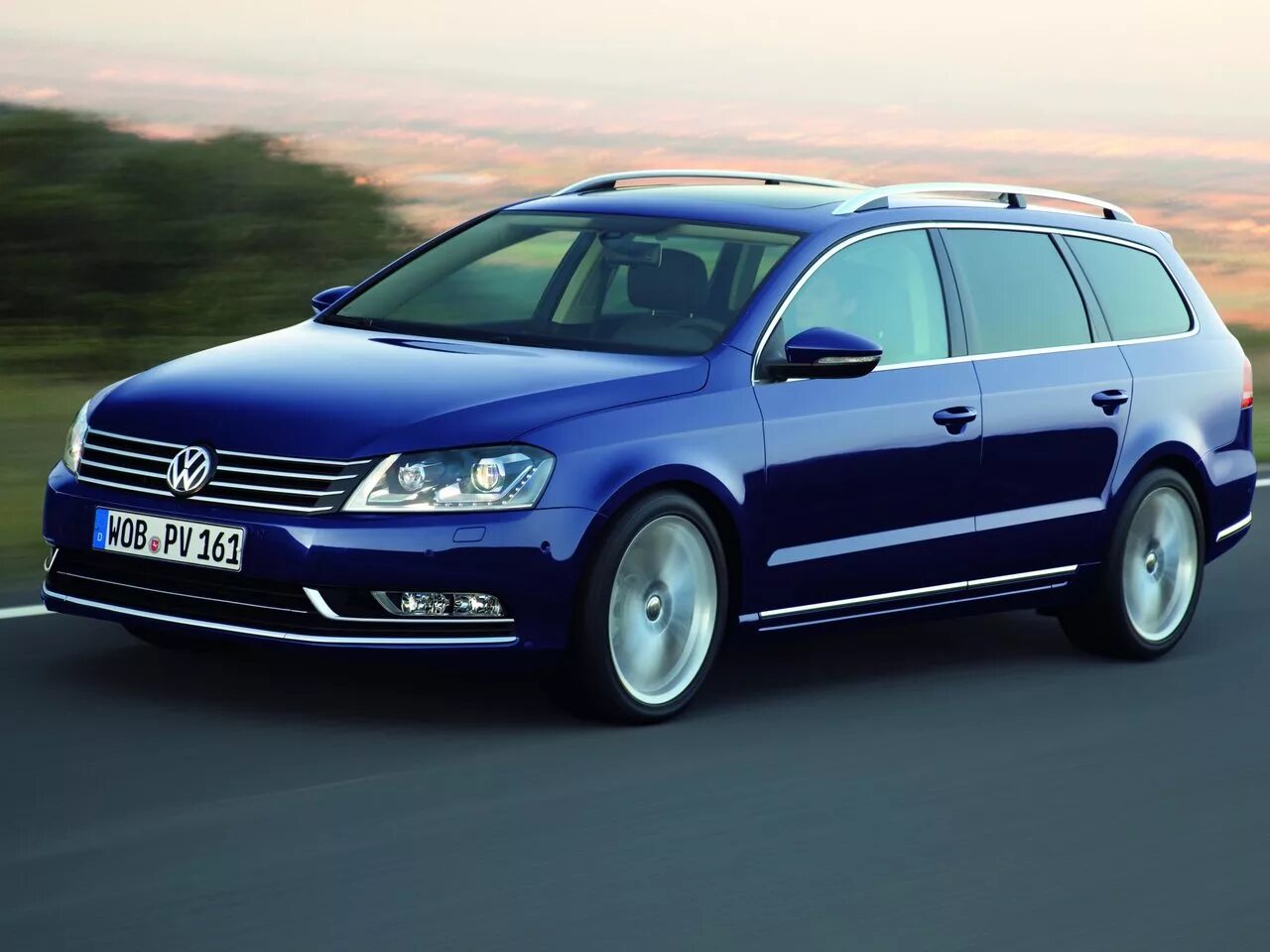 Купить пассат б6 дизель. Volkswagen Passat b7 универсал. Volkswagen Passat 2011 универсал. Фольксваген Passat b7. Volkswagen Passat универсал 2015.