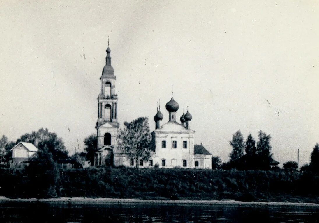 Село прусово ярославская. Храм в прусово ярославль. прусово благовещенская церковь. прусово ярославский район церковь. церковь благовещения пресвятой богородицы в прусово ярославль.
