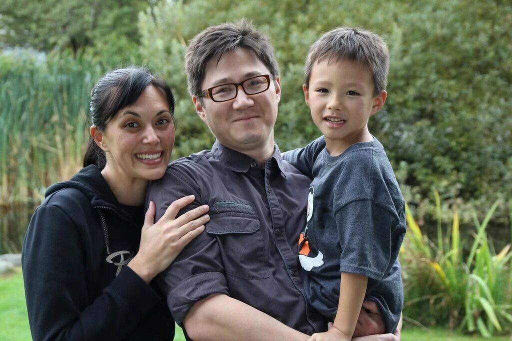 European asian. Бренда ривера стернс. white and asian mix race. brown and asian mix child. asian and european parenting.