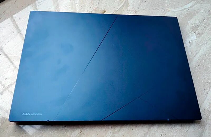 Asus zenbook 14 ux3405