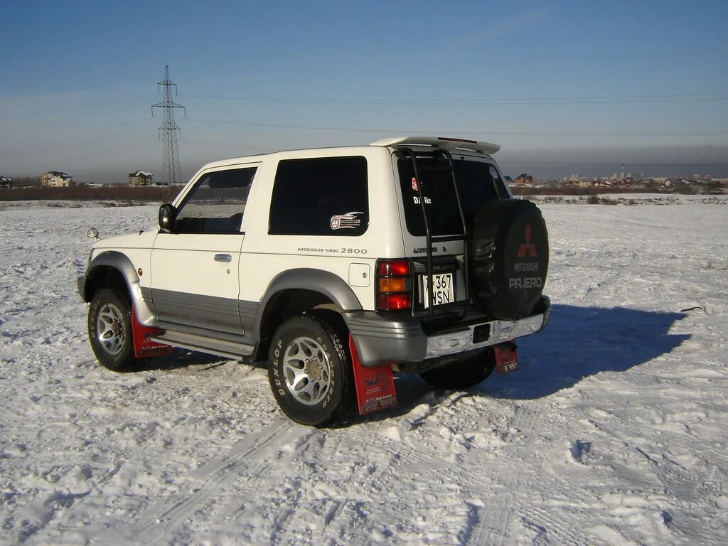 Митсубиси Паджеро 2. Mitsubishi Pajero 2 дверный. Митсубиси Паджеро 2 1995. Mitsubishi Pajero 2 3 дверный. Купить паджеро 3.2 3