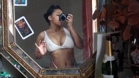 Rosaline Capulet (@rosalinecapulet) Onlyfans Nude Leaks.