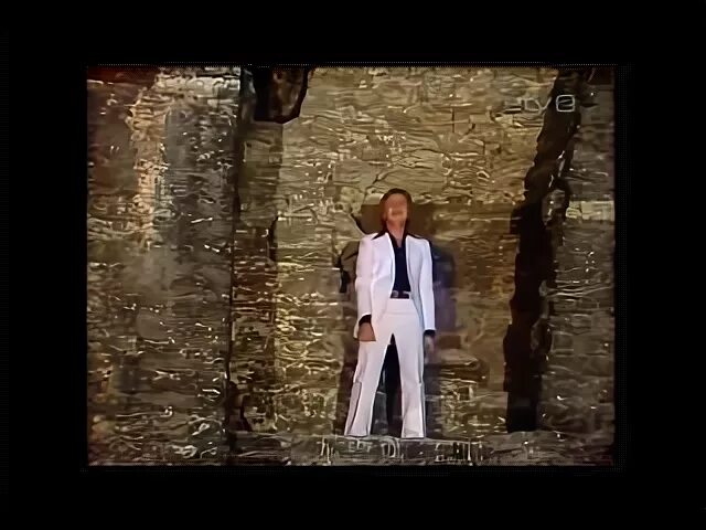 Слушать песню про студента во французской. Слушать песню про студента во французской. Во французской стороне слушать. Слушать песню про студента во французской. Песня студентов из вагантов.