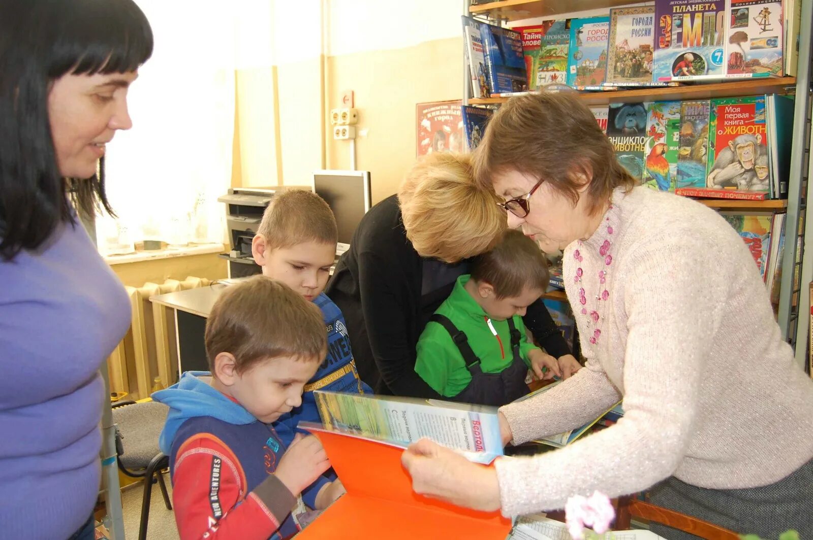 Дети с расстройством аутистического. Воспитанники с рас. Дети аутисты волжский. Воспитанники с рас. Воспитанники с рас.