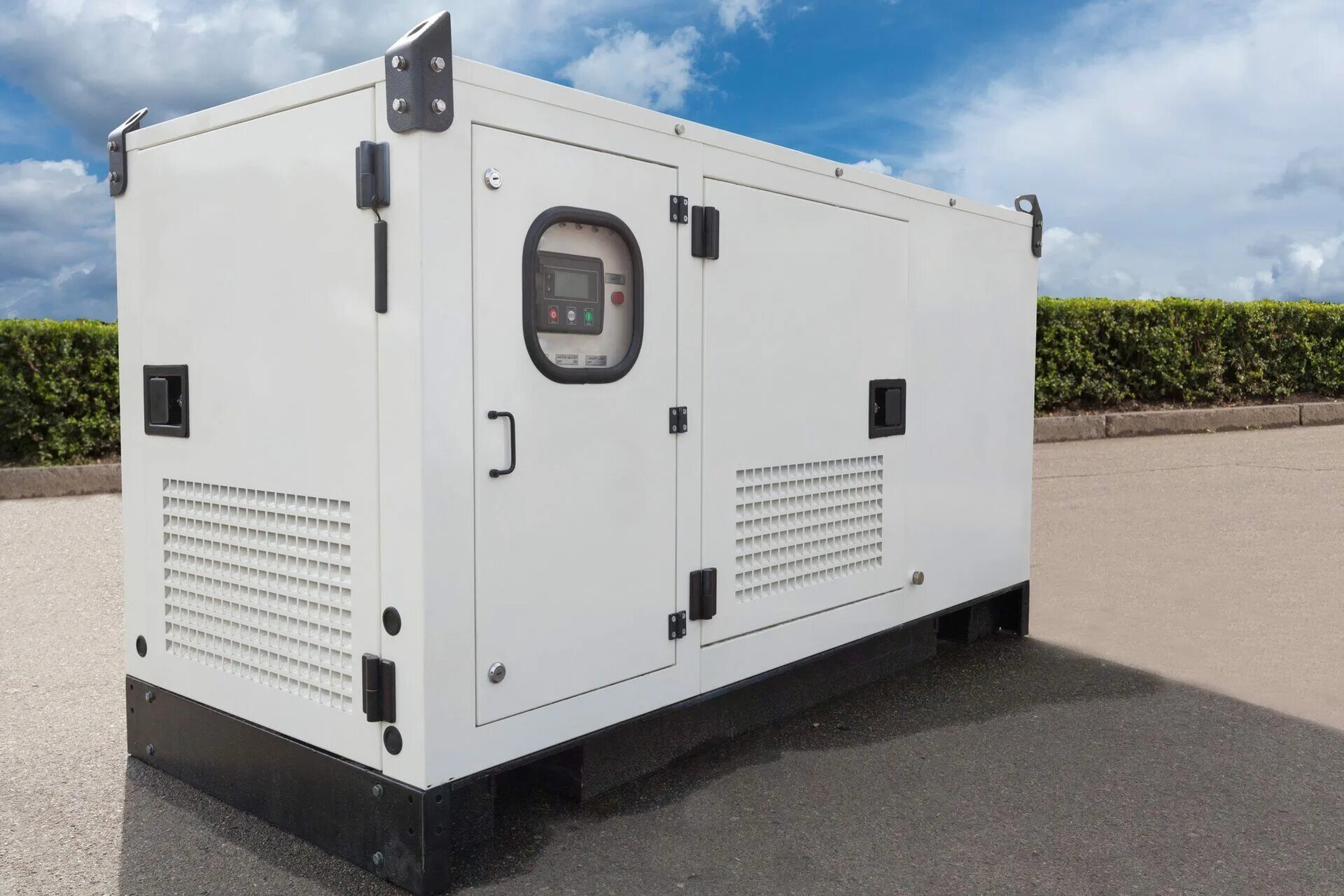 Самый большой генератор. Mobile diesel generator for emergency electric power. emergency diesel generator. дизельный генератор matari yd20. генератор дизельный 80е.