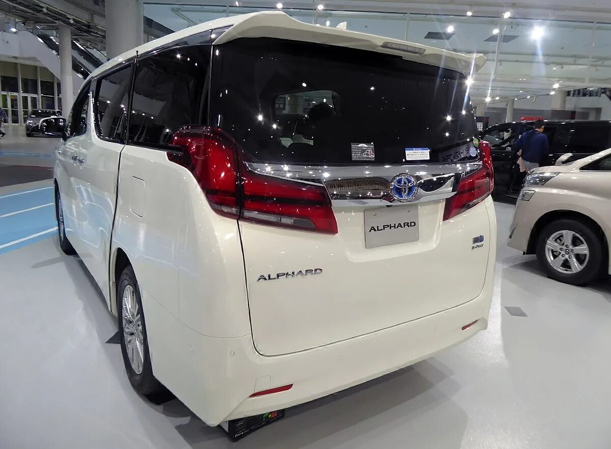 Тойота альфард гибрид. Toyota Alphard 2018 Hybrid. Тойота альфард 2018 гибрид. Тойота альфард 2015 гибрид. Alphard гибрид