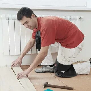 Положить ламинат год