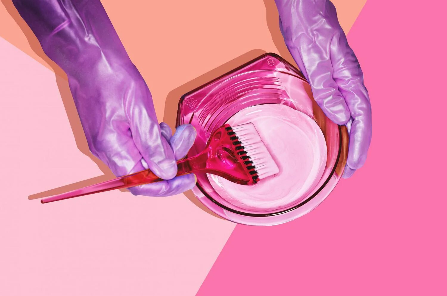 Волосы после луковой маски до и после. Окрашивание волос в критические дни. Нанесение обесцвечивания на волосы. Осветляющее мелирование на хну. Окрашивание в критические дни.