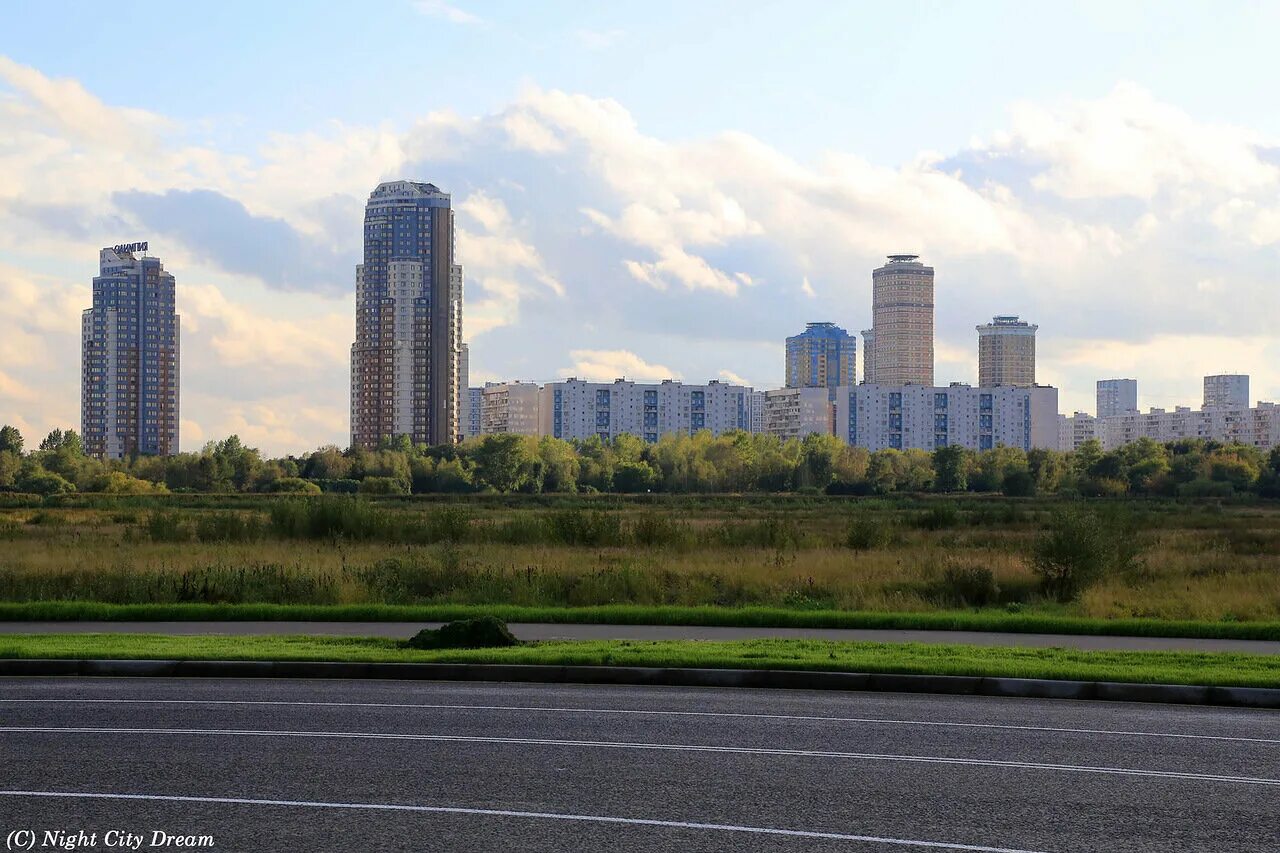 Мост строгино тушино. Пешеходный мост покровское-стрешнево и строгино.. пешеходный мост строгино тушино. строгинский мост.