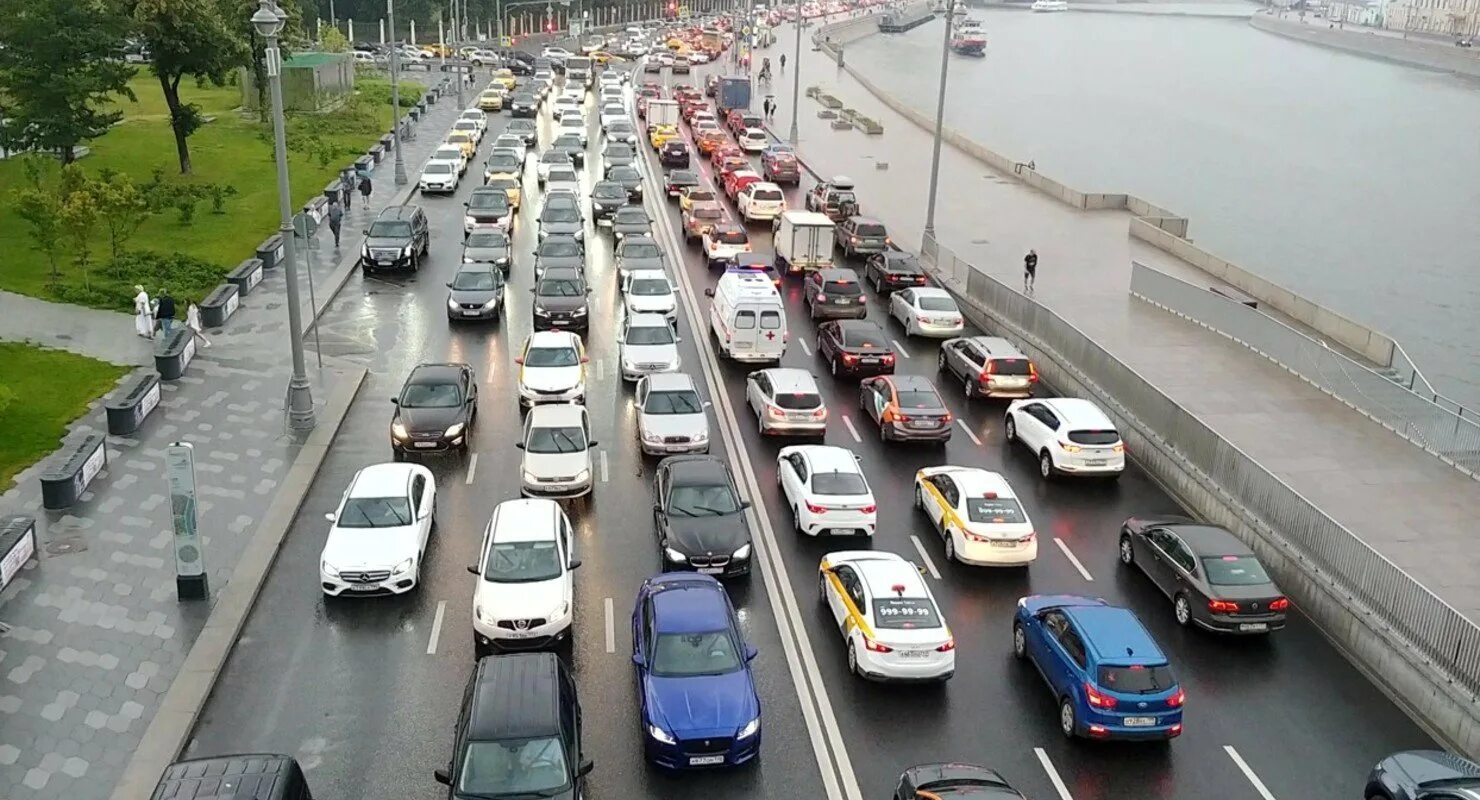 Пробк. Автомобили в пробке. Дорожный затор. Пробка на дороге. Московские машины пробки.