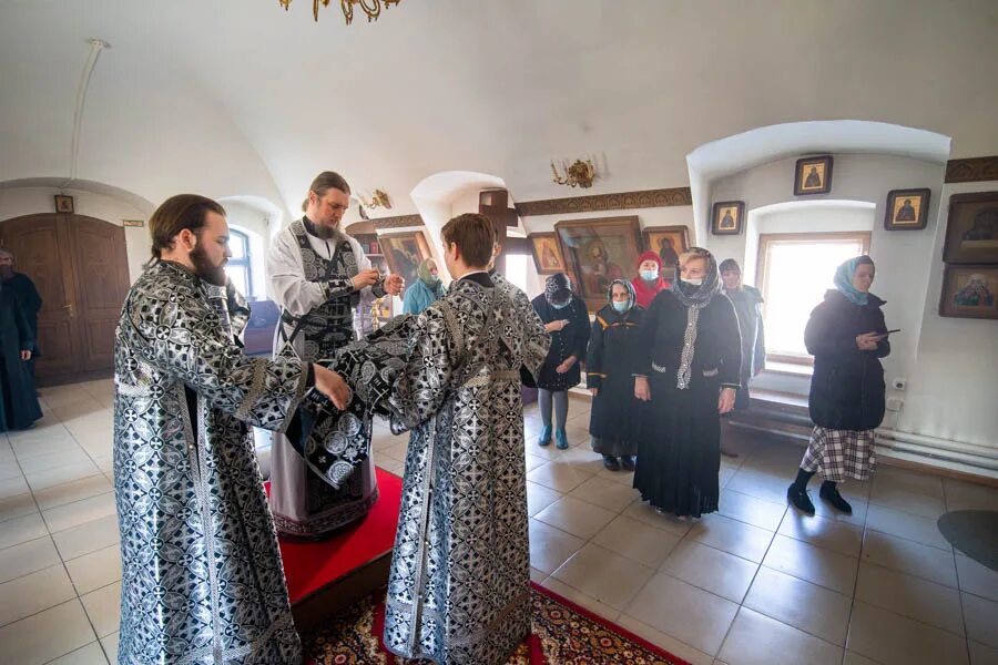 Криволучье-сура балаково. Погода в иргизском. Железнодорожная станция иргиз. Иргизский воскресенский мужской монастырь с криволучье. Пугачевск станция жд.