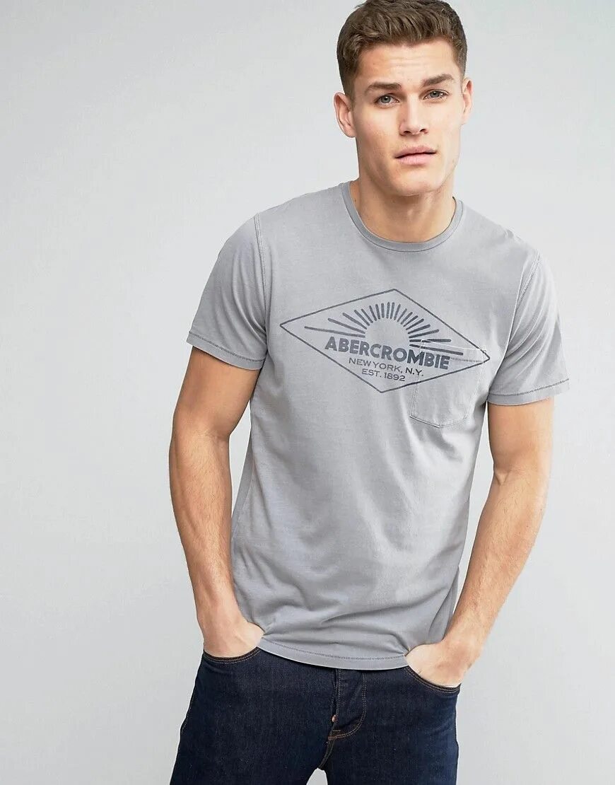 Футболка Abercrombie Fitch мужская. Аберкромби майка. Abercrombie and Fitch t Shirt. Аберкромби и Фитч футболки.