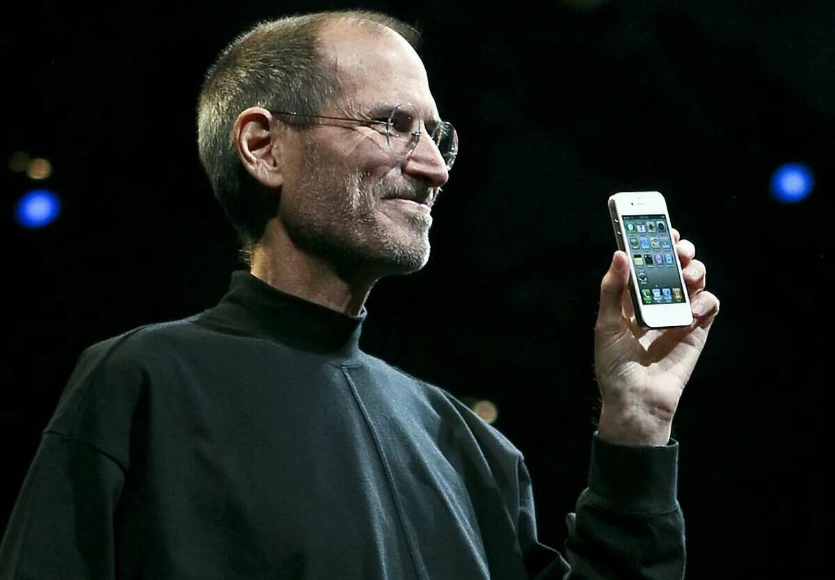 Джобс блендер. Стив Джобс Аппле. Apple Steve jobs. Стива Джобса Apple. Стив Джобс с айфоном.