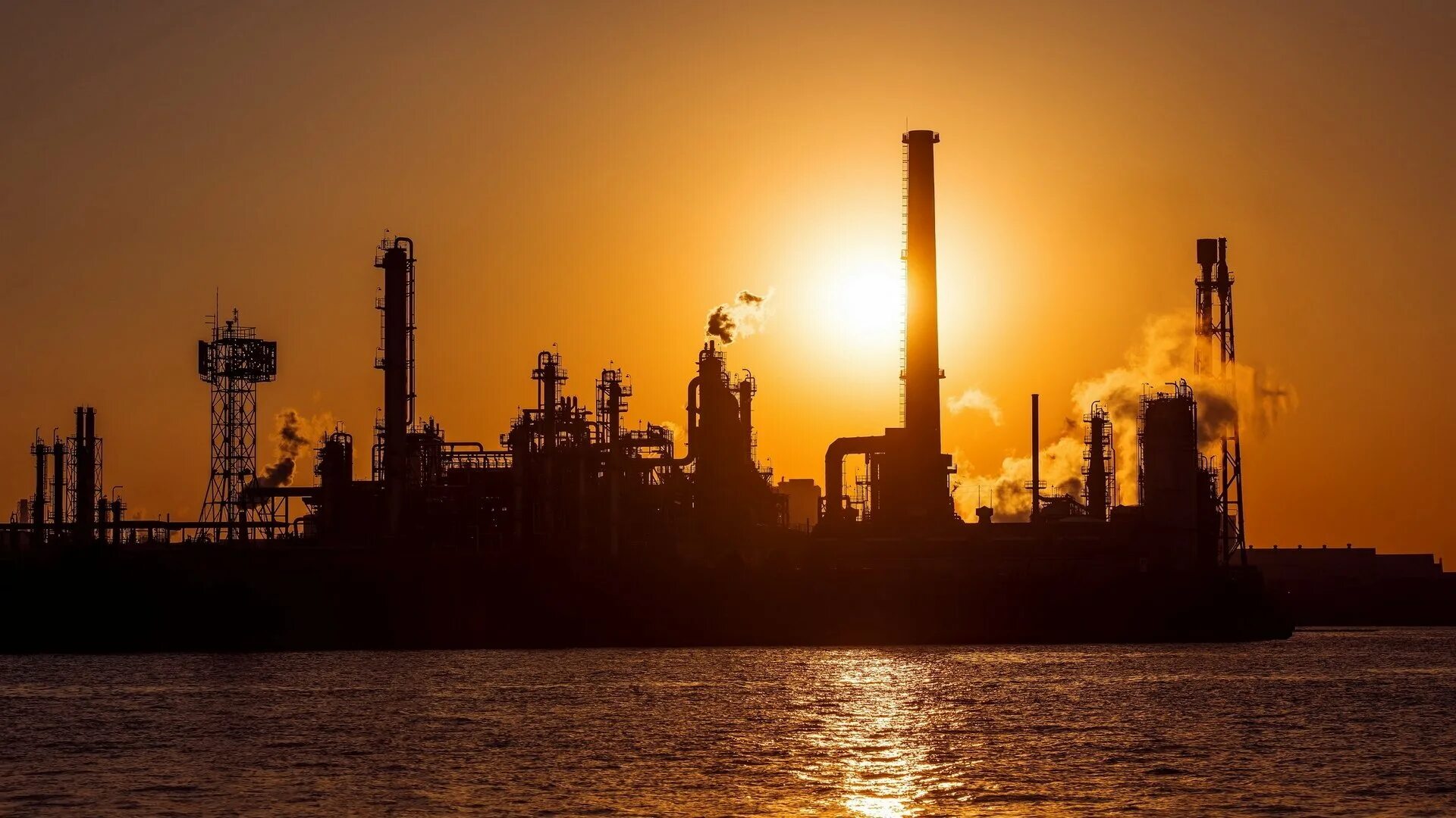Нефтегазовая отрасль фон. Картинки про заводов. Омский газоперерабатывающий завод. Южно-уральский нефтеперерабатывающий завод. Промышленные предприятия.