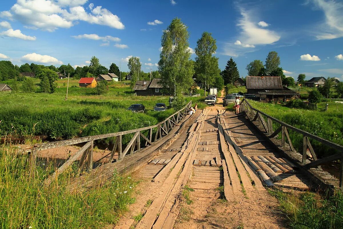 Деревня россия новгородской области. Деревня Вороново Крестецкий район. Деревня Усть Волма Крестецкий район. Деревня Волма Новгородская область Крестецкий район. Мост дер речка Боровичи Новгородская область.