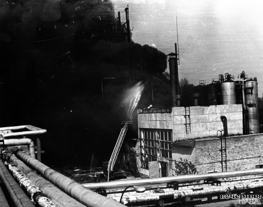 уфа катастрофа фенол. уфаводоканал вид на сипайлово. утечка уфаводоканал. аварии на коммунальных системах жизнеобеспечения. утечка уфаводоканал.