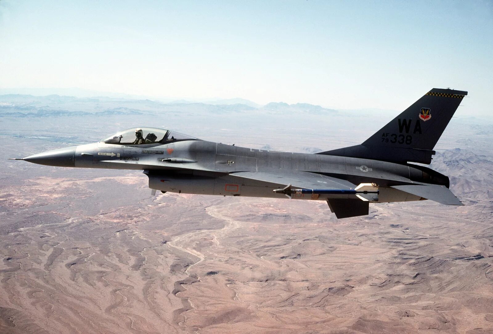 F 16а. F 16 Falcon. F16 Luftwaffe. Истребитель f-16 «файтинг Фалкон». F-16adf.