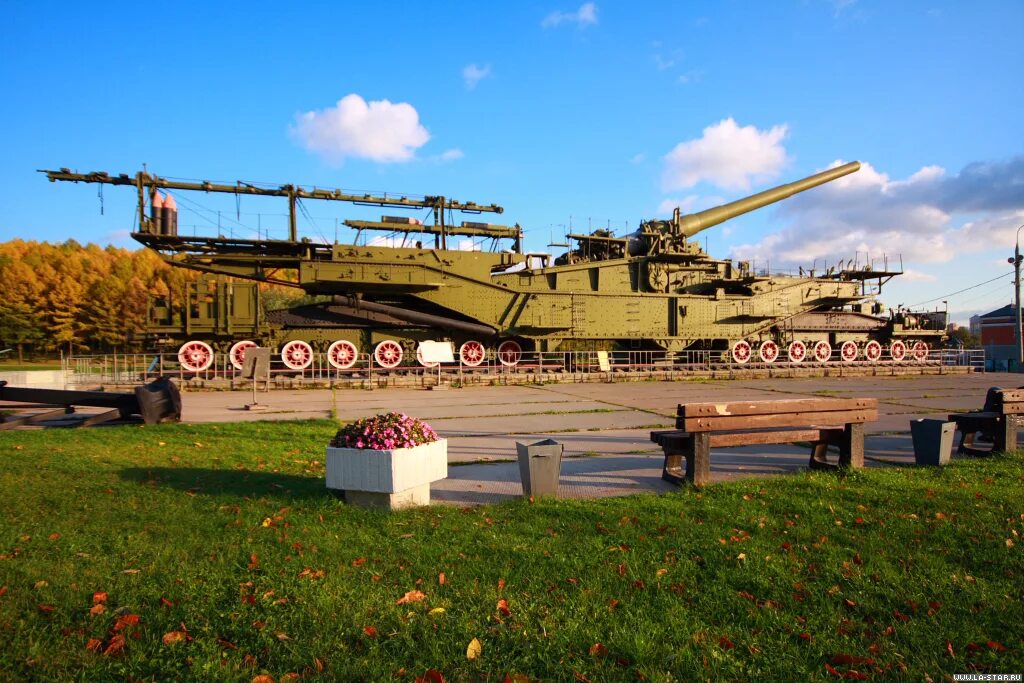 Орудие установлено на железнодорожной. Орудие установлено на железнодорожной. Орудие установлено на железнодорожной. Немецкая мортира густав. Железнодорожное орудие 38-cm «siegfried» к (е).