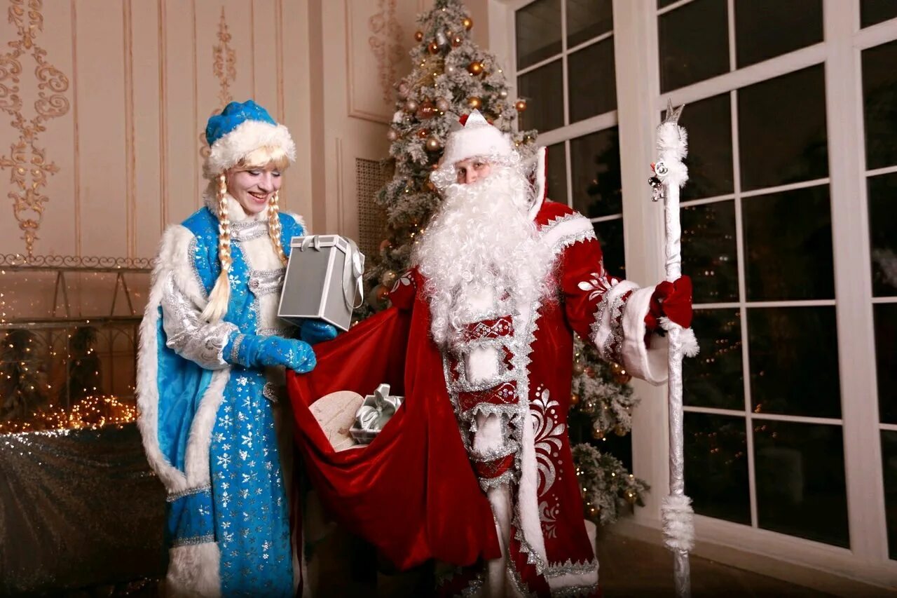 Косють деде мороза для взрослых. Дед морозик. Креативный костюм деда мороза. Carnevale костюм деда мороза. Стильный дед мороз.