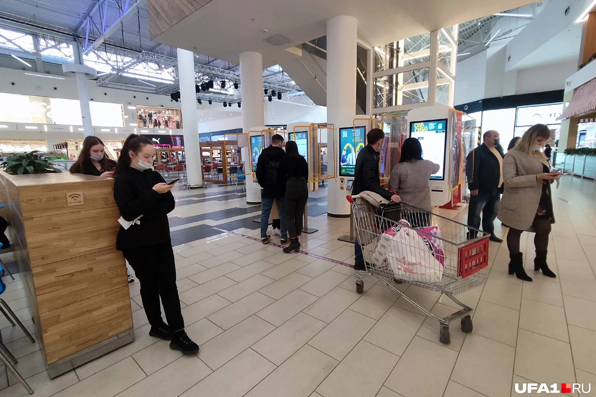 закроют ли тц в москве.