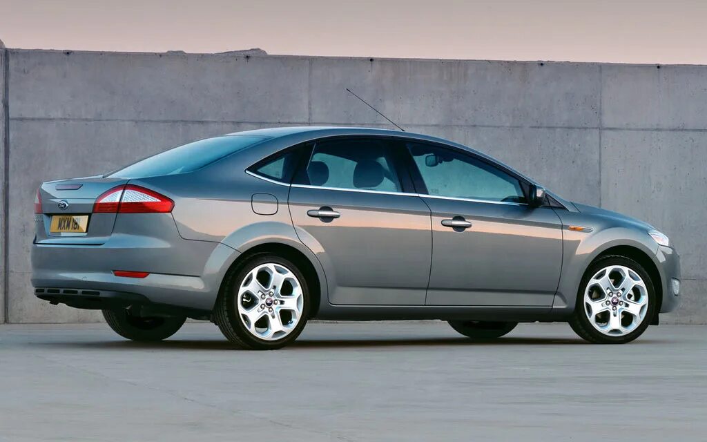 Сколько литров форд мондео. Ford Mondeo 4. Форд Мондео 4 2.0 2007. Форд Мондео 2,5 2008. Ford Mondeo 2.5.