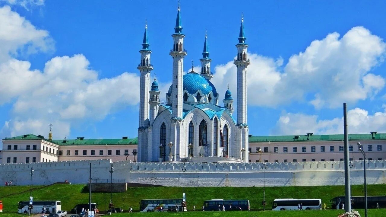 Древняя Казань. Замок в Казани. Казань экскурсии. Автобусный тур в Казань.