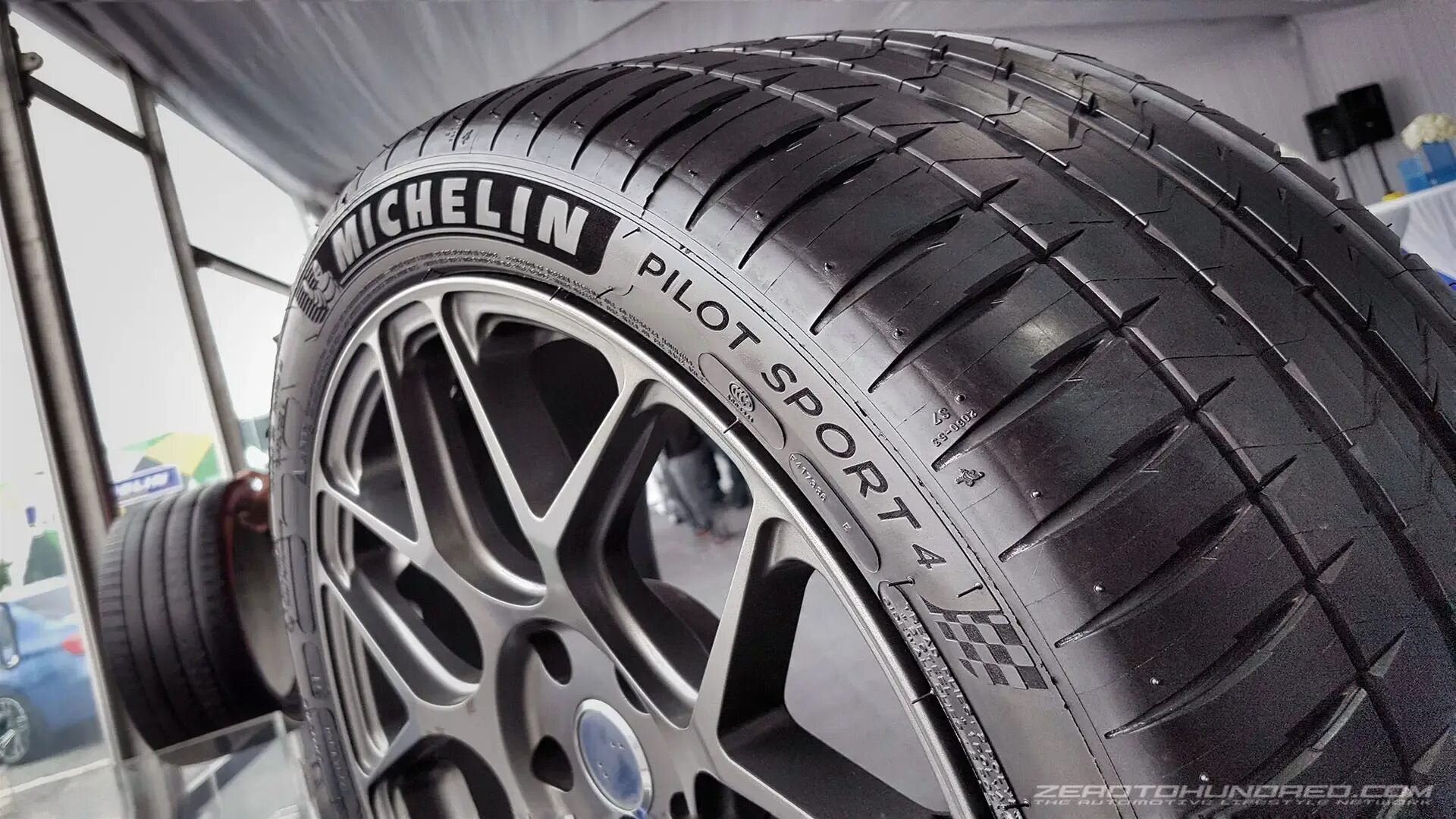 Michelin Pilot Sport 4. Michelin Pilot Sport 4 r18. Michelin Pilot Sport 4 SUV 235/60 r17. Мишлен Pilot Sport 4 275/40р20. Michelin pilot sport 4 suv r19