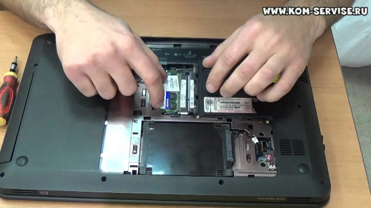 Как снять жесткий диск ноутбук hp 15 Ноутбук HP ProBook4545s. Замена жесткого диска, очистка от пыли, замена термопас