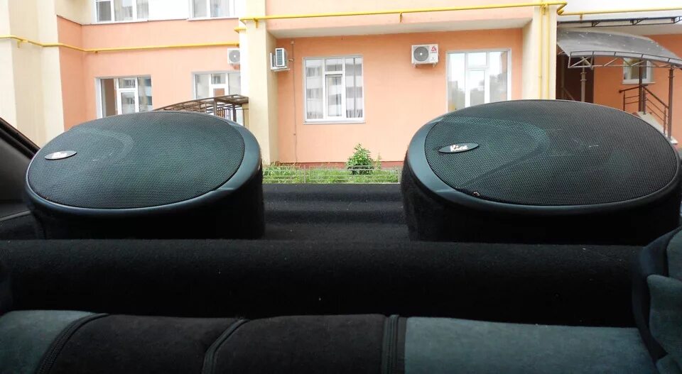 Подиум овальный. Подиумы под овалы 6х9. Овальные подиумы для колонок. Подиум ksize наклонный 13 см,. Подиум овальный.