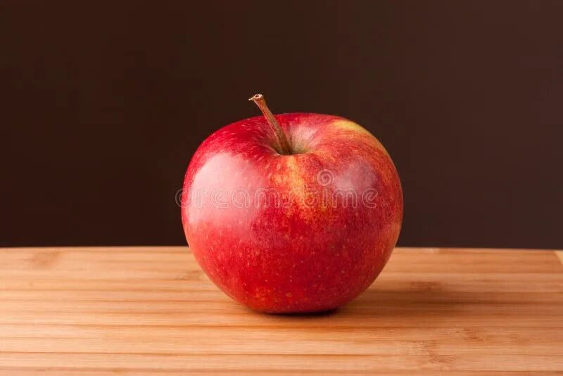 There is a apple on the. Apple on the table. красное яблоко на прозрачном фоне для фотошопа. the apple is on the table. put an apple on the table.