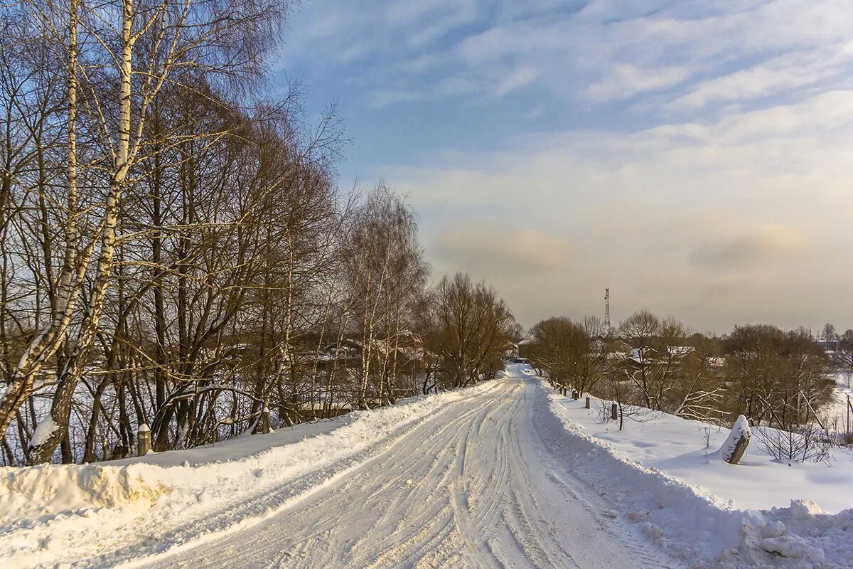 12 зимние. Сказочный костер в зимнем лесу. Заставки на айфон 8 зима. Поделка зимние забавы для детского сада. Хороших забав.