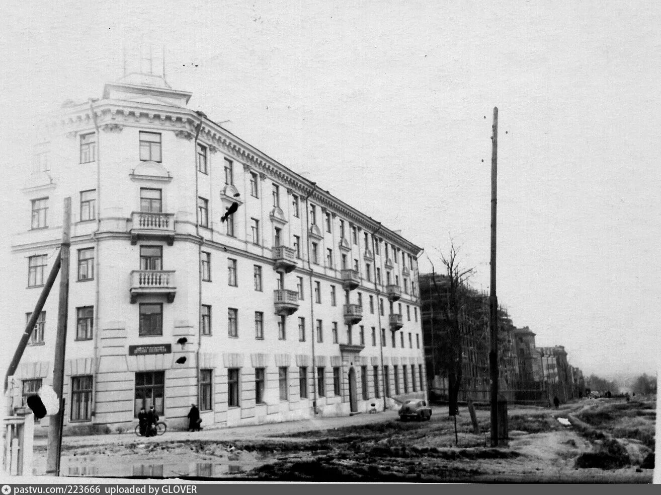 Ул пушкинская 70. Гостиница центральная ижевск 1960. улица горького старый ижевск ижевск. ижевск пушкинская советская. пушкинская улица 1960 ижевск.