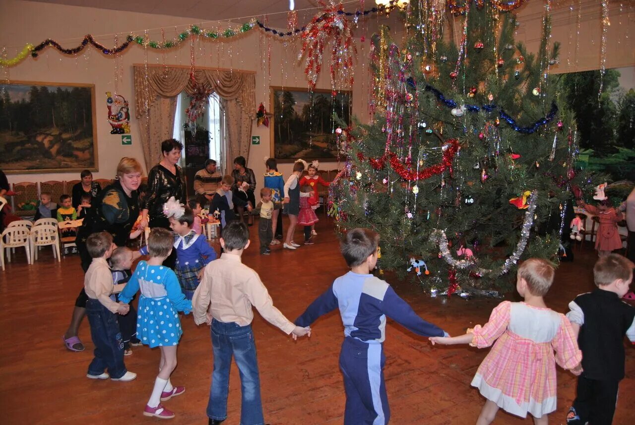 дошкольные детские дома. дети из детдома. елатомский детский дом фото. сирота детский дом. детский дом.