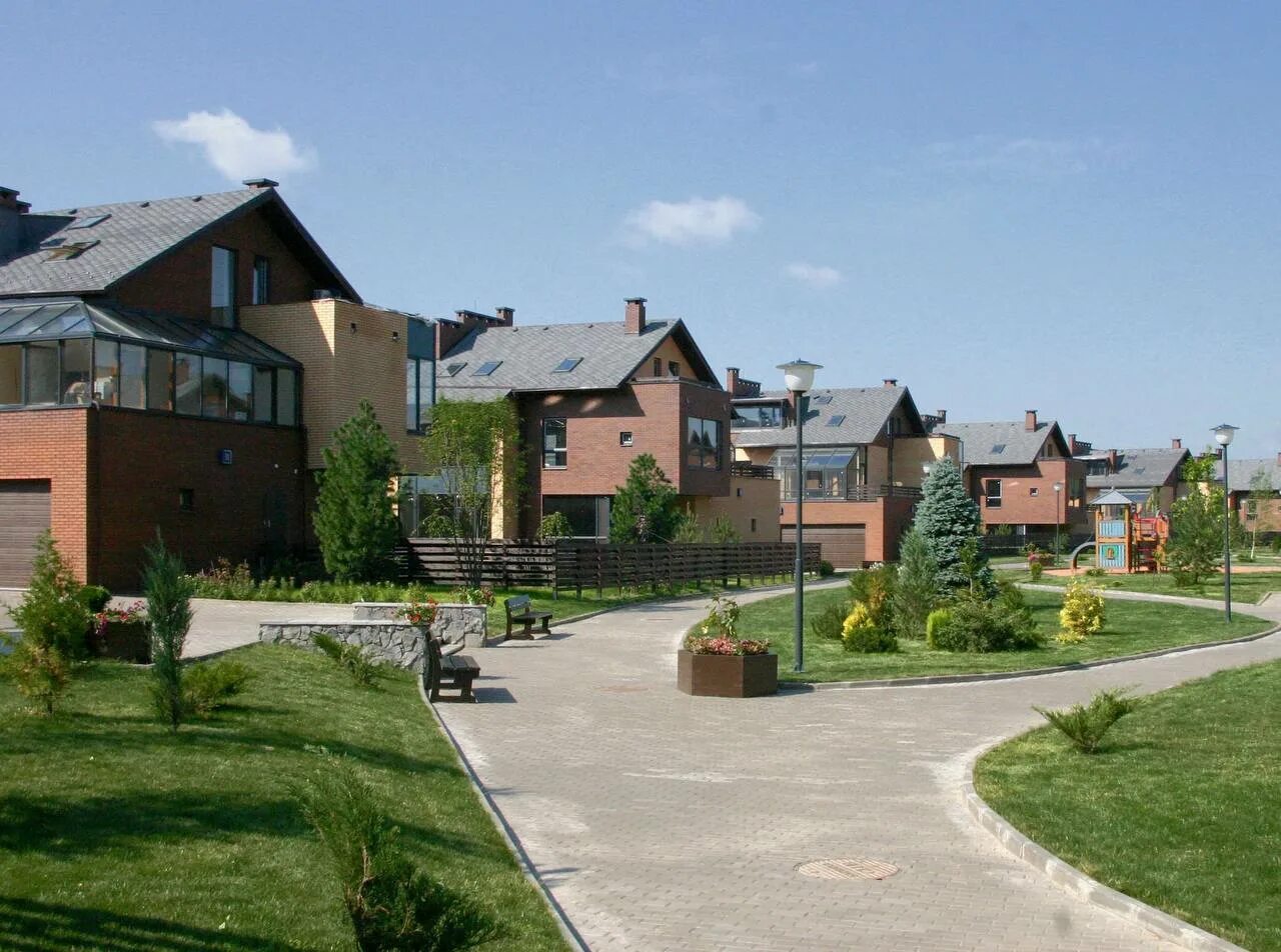 ларсен парк коттеджный поселок. тишково парк коттеджный поселок. каскад парк подольск деревня бережки. ла-манш коттеджный поселок. каскад парк таунхаусы подольск.