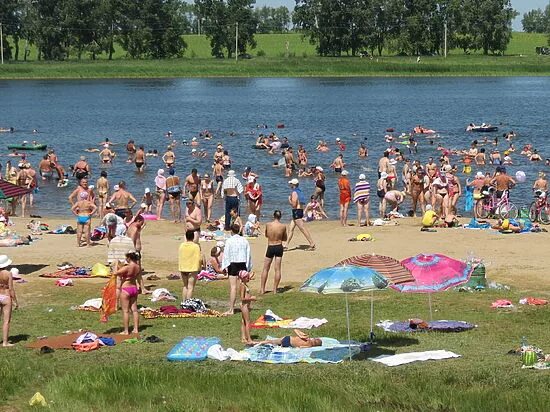 Село завьялово алтайский край. Три озера в завьялово алтайский край. Завьялово соленое озеро. Солёное озеро в алтайском крае завьялово. Озеро горькое завьялово.