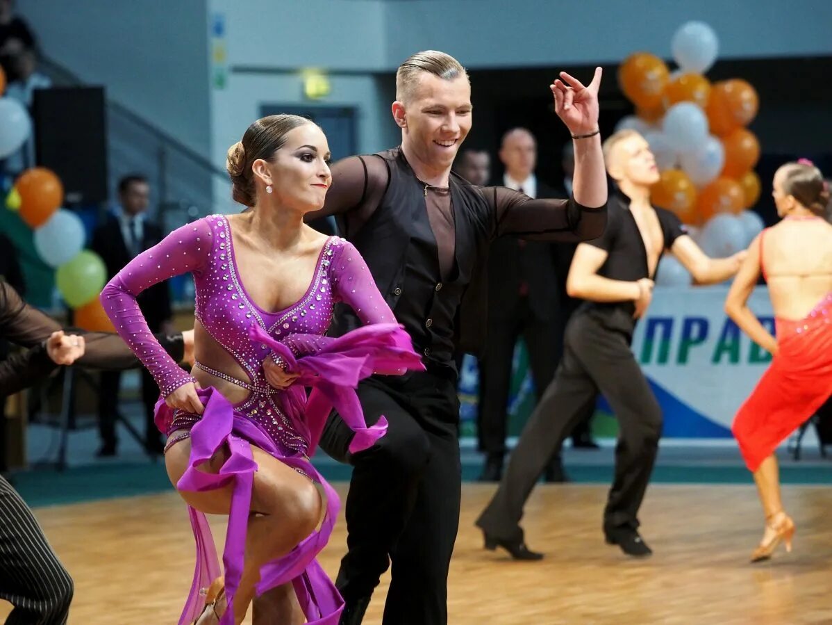 Графики турниров по бальным. Расписание танцев. Джессика хилл бальные танцы. Кира куприенко бальные танцы. Егор вышегородцев бальные танцы.