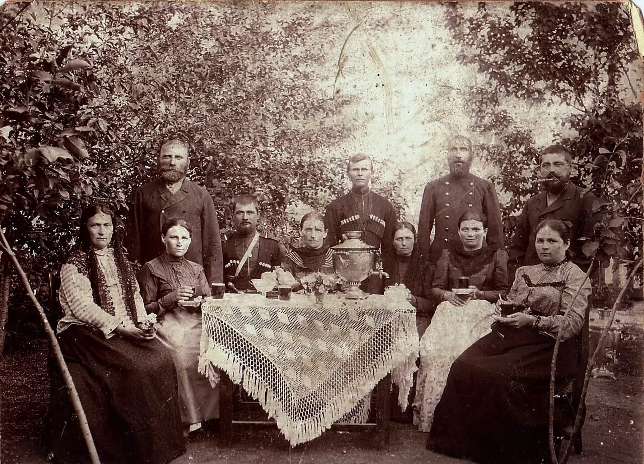 семья ушедшая в историю. семья купца сорокина нижегородская губерния. семья ушедшая в историю. семья ушедшая в историю. матушка феоктиста воронежская.