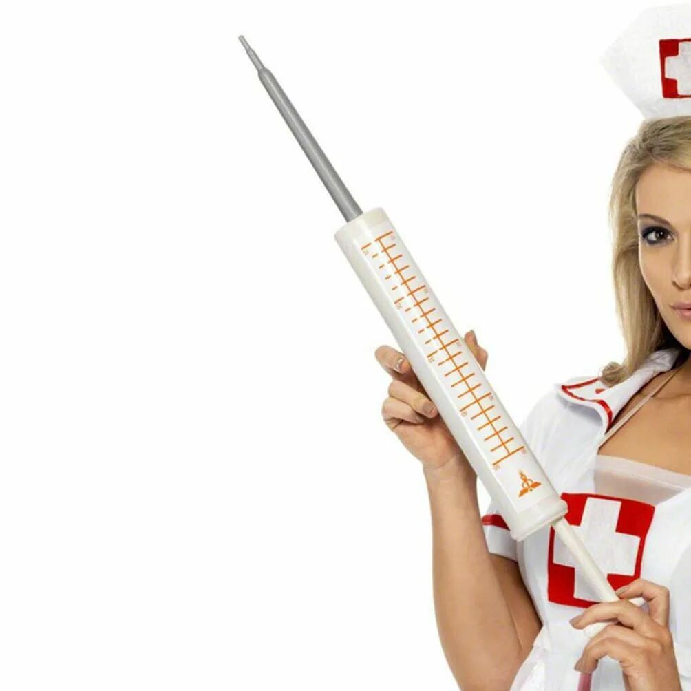 Латексный костюм медсестры. Девушка со шприцом. Медсестра с уколом. Красивые медсестры с шприцом. Девушки в форме медсестры.