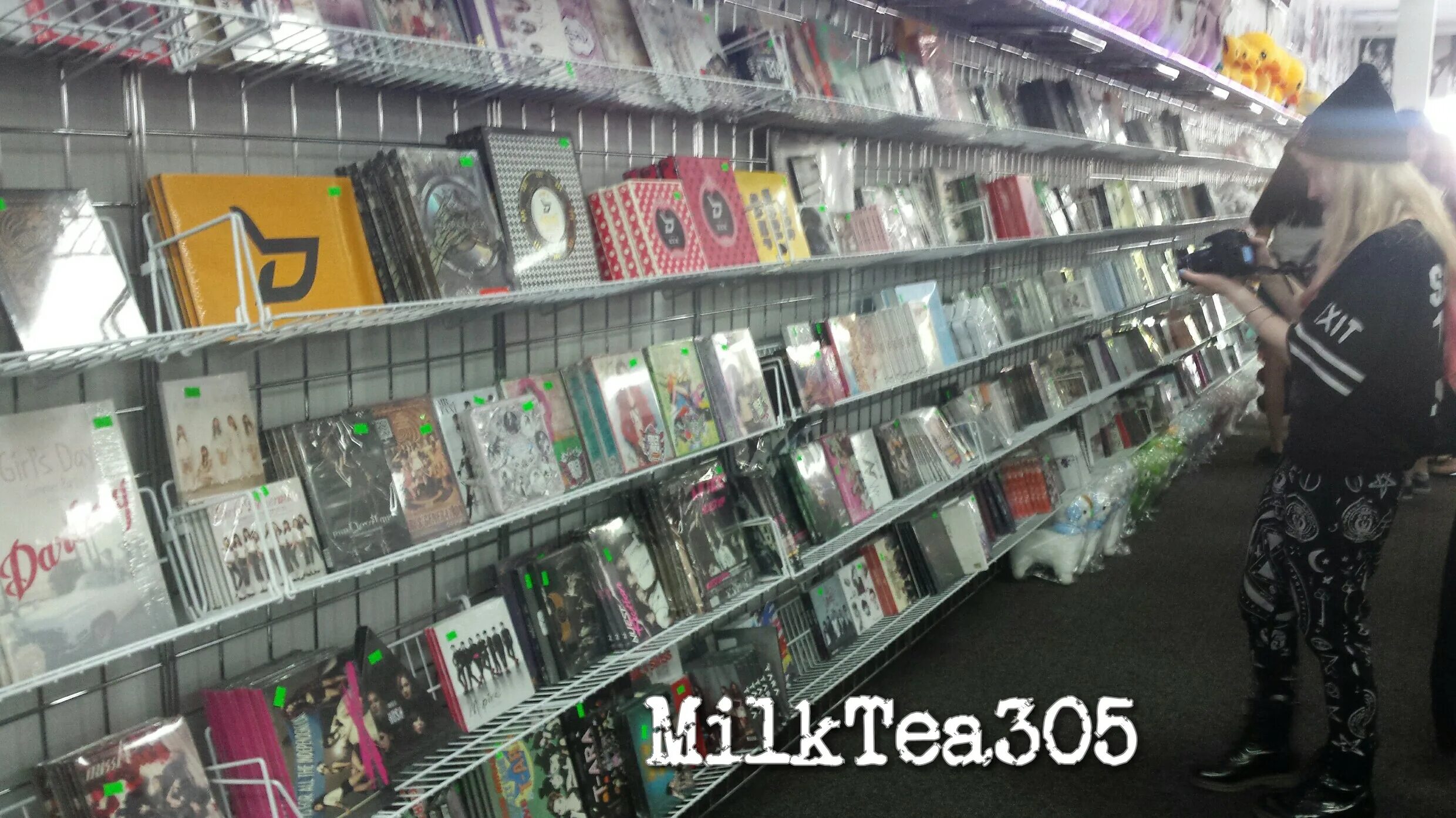 Магазин бтс в москве. К поп магазины в петербурге. K pop магазины в питере. Kpop магазины в питере. Кей поп магазин в санкт-петербурге.