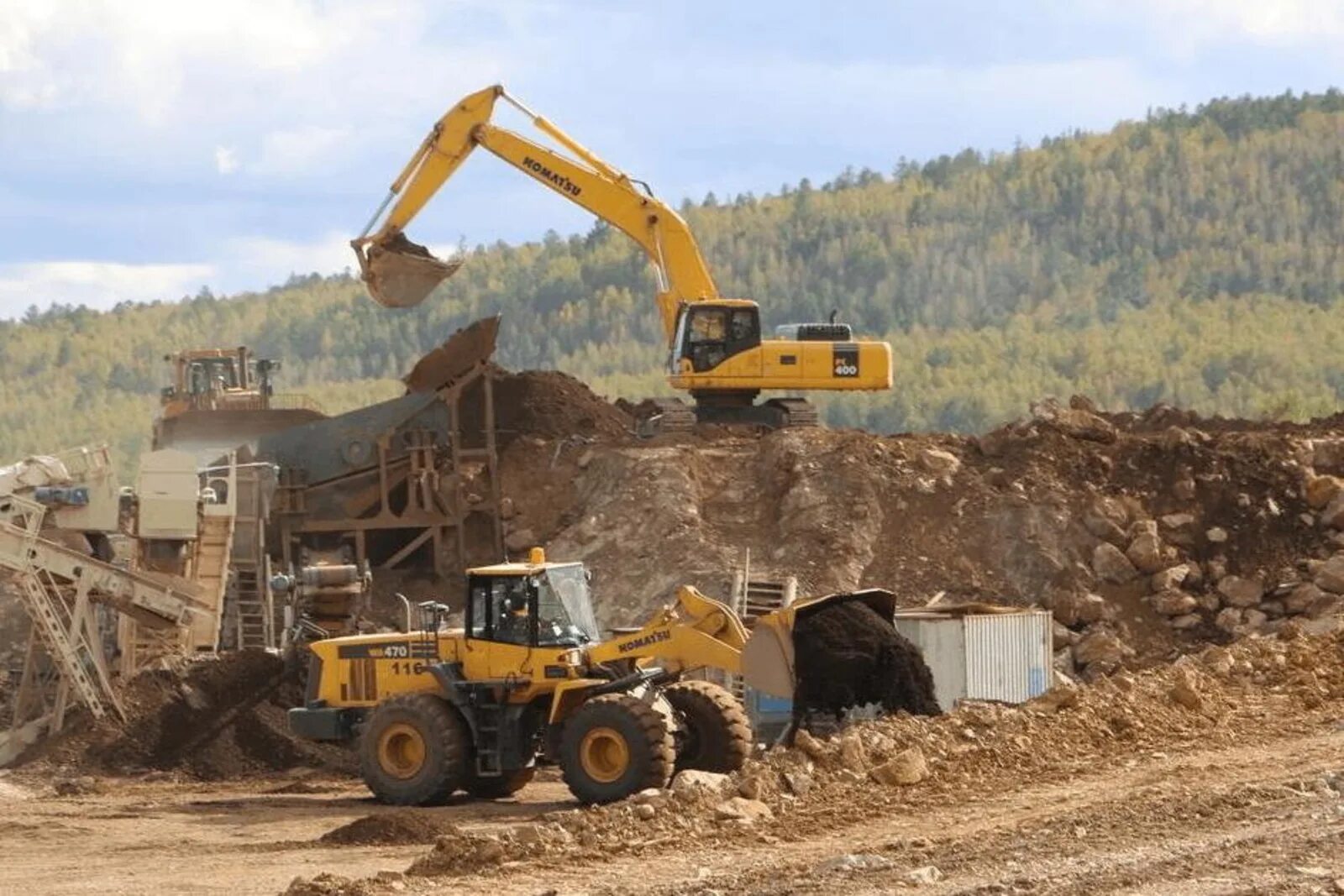 Золотодобывающие предприятия. Зао золотодобывающая компания золотая звезда. Карьерный экскаватор полюс робот. Вакансии золотодобывающих компаний. Угахан бодайбо.