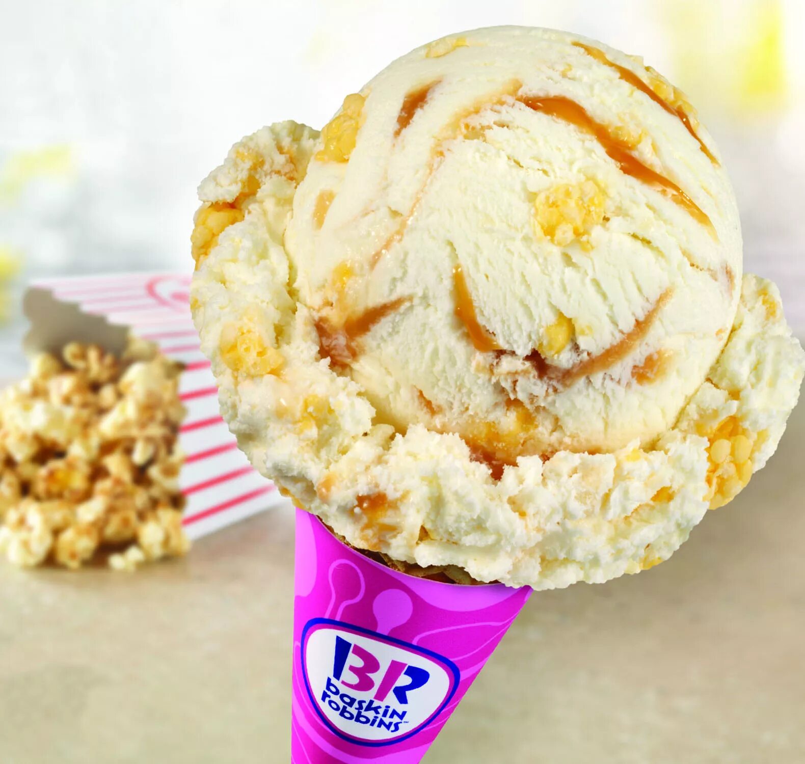 Мороженое 4 сыра. Мороженое Нью Йорк Баскин Робинс. Baskin Robbins мороженое. Сврноеморожкнное Баскин Роббинс. Баскин Роббинс попкорн.