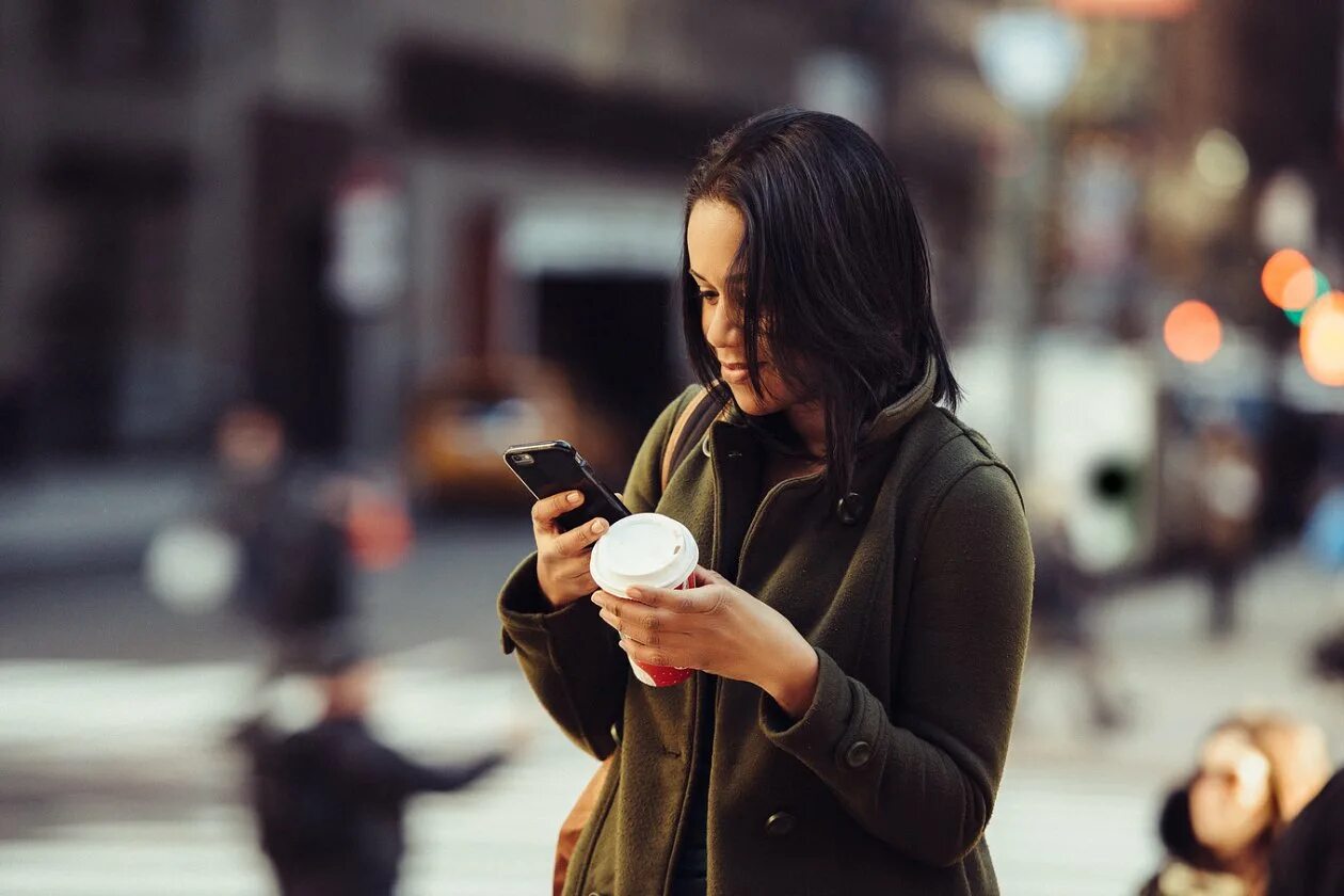 Пропил телефон. Симулятор из телефона. Пропил телефон. Пьяный мем. Ibeer приложение.