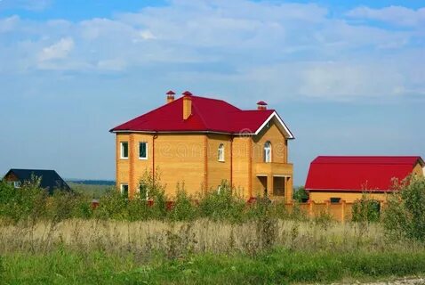 Красно желтый дом