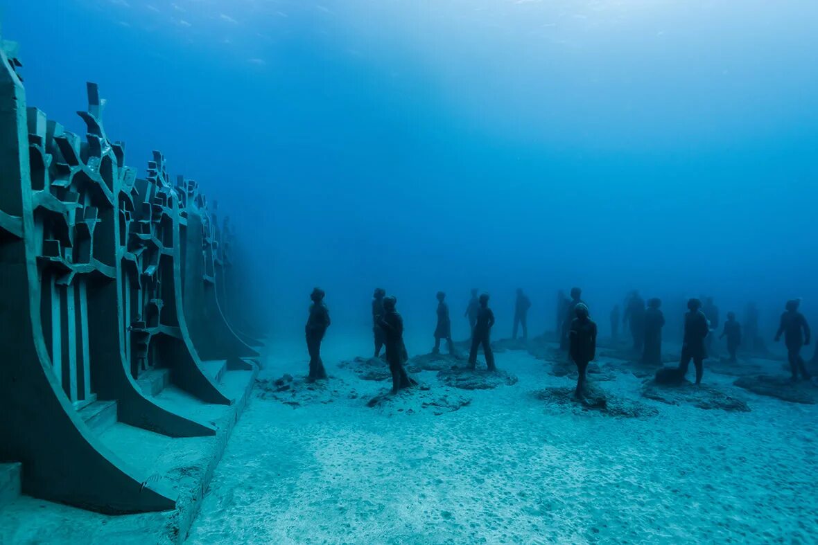 Подводный музей Atlantico. Подводный музей скульптур Атлантико. Подводный музей Джейсона де Кайрес Тейлора. Лансароте подводный музей. Стена на дне океана