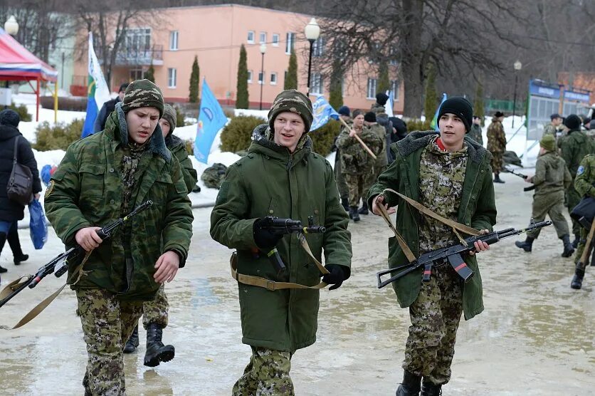 Псковские десантники на Украине. Псковский десант в Украине 2014. Псков десант. Российские солдаты в Гостомеле. Украина погибло псков