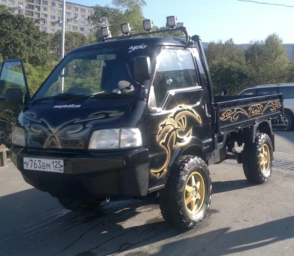 Грузовики 4вд приморский край. Nissan Vanette 4wd off Road. Ниссан атлас 4 ВД. Колеса на Киа Бонго 4х4. Лифт Мазда Бонго 4вд.