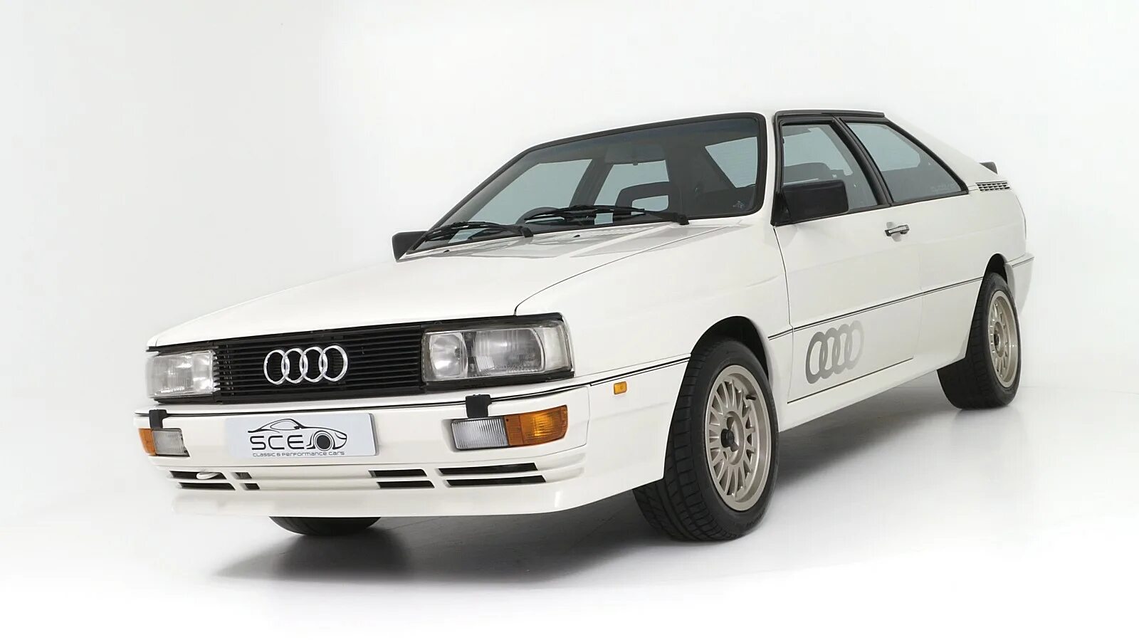 Audi White quattro. Audi 100 Coupe quattro. "Audi" "quattro" "1983" GM. Audi quattro 80 хэтчбек. Куплю ауди квадро